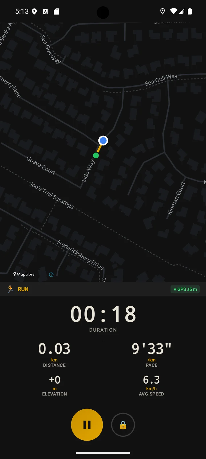 Trakkr — Run, Walk & Cycle GPS tracker on Android, showing a live route map with distance and pace stats